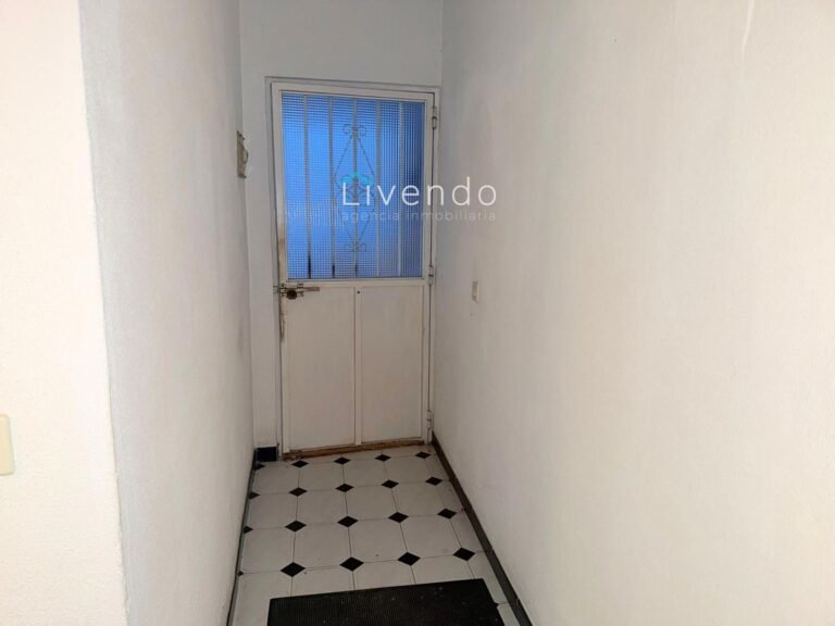24069998-1.jpg