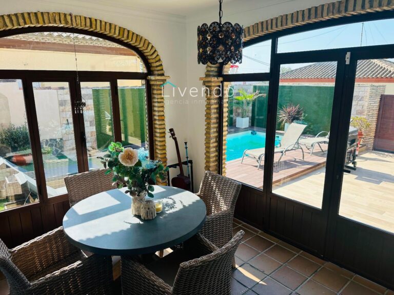 24122450.jpg